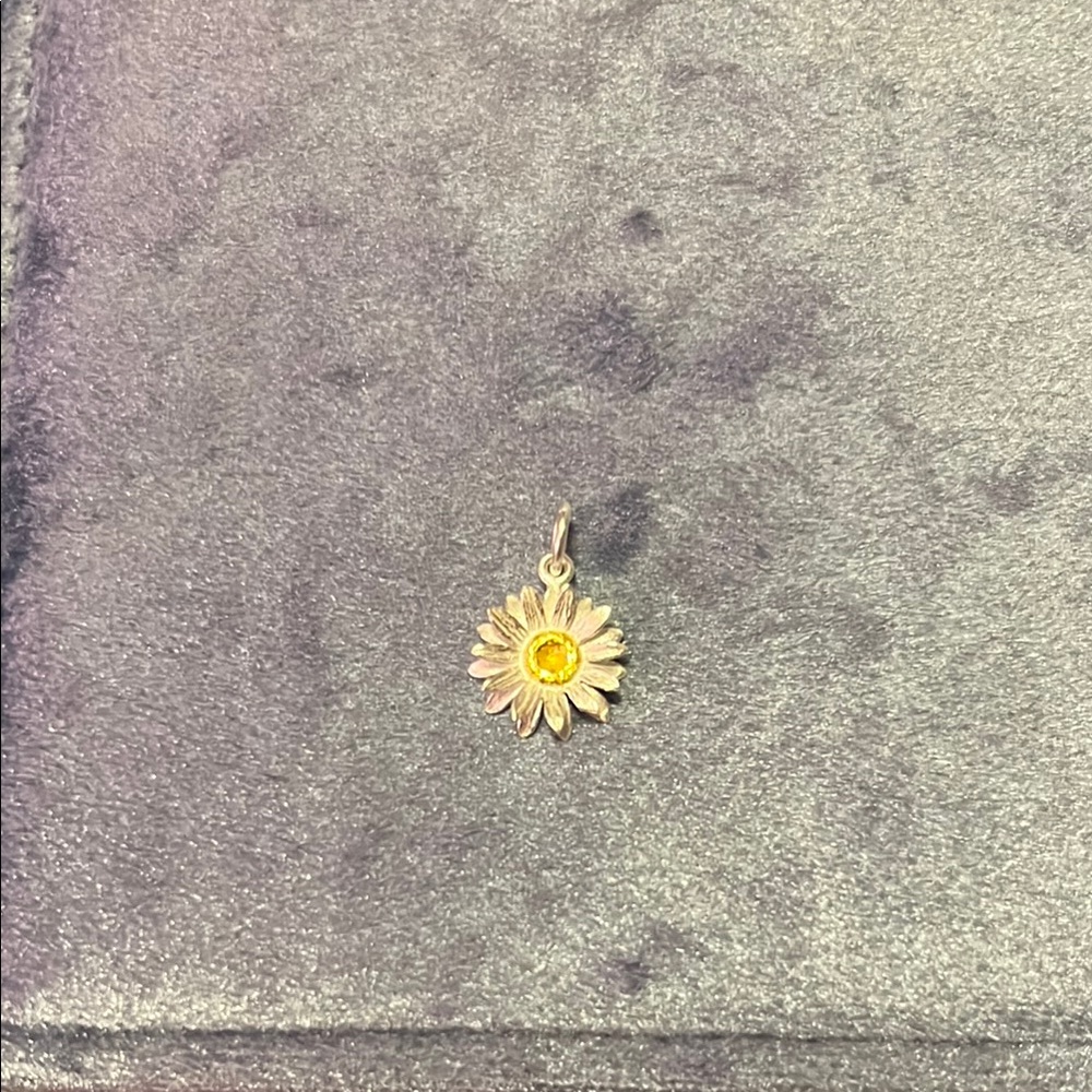 Sterling silver Daisy Pendant